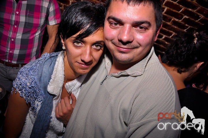 Sâmbătă noaptea în Escape, 