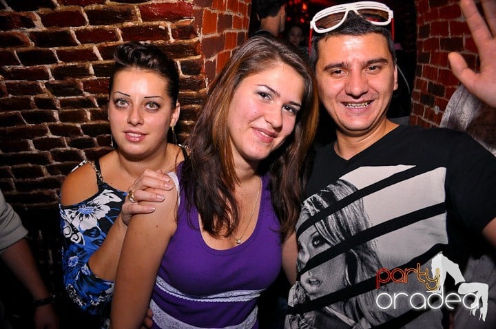 Sâmbătă noaptea în Escape, 