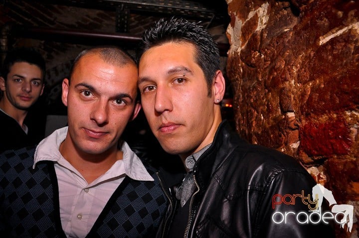 Sâmbătă noaptea în Escape, 