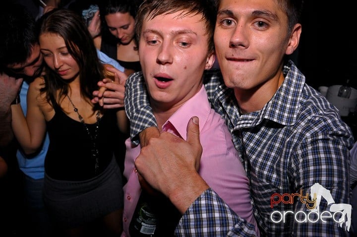 Sâmbătă noaptea în Escape, 