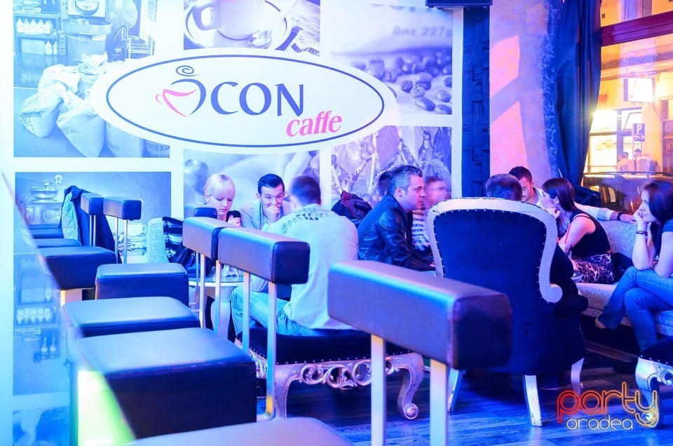 Sâmbătă seara în Icon Caffe, Icon Caffe