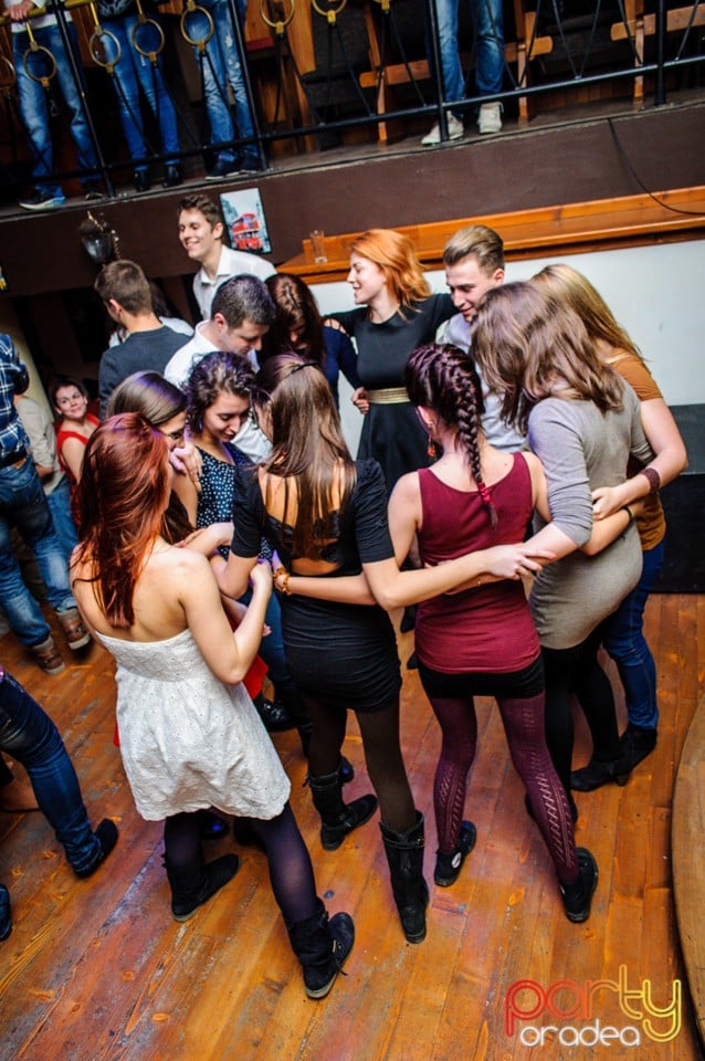 Sâmbătă seara în Window Pub, 