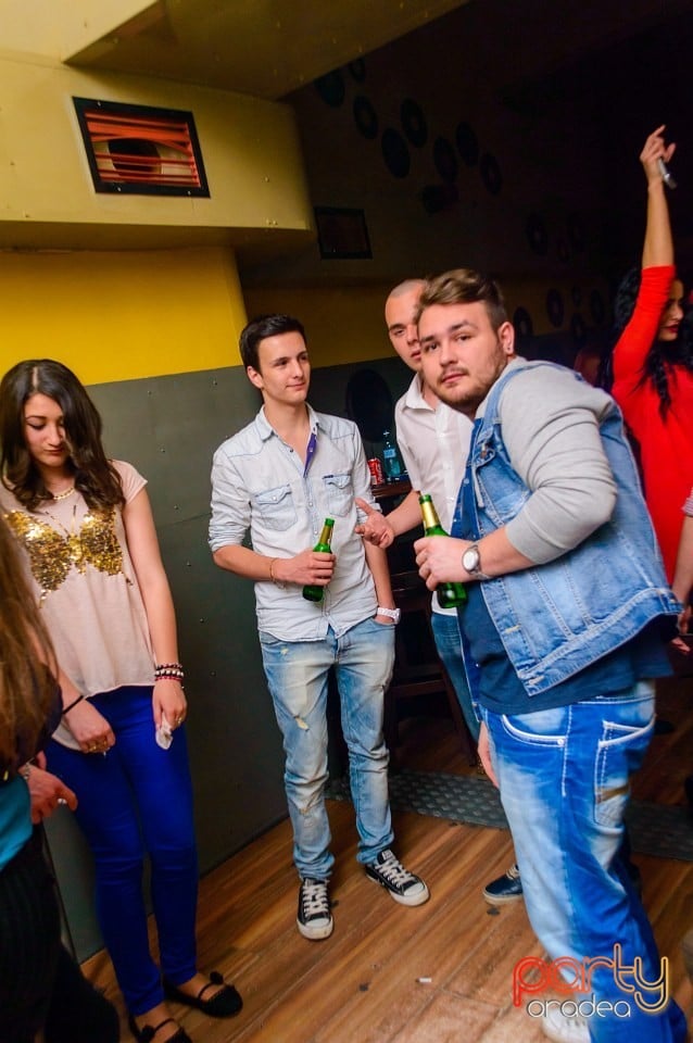 Sâmbătă seara în Yellow, 