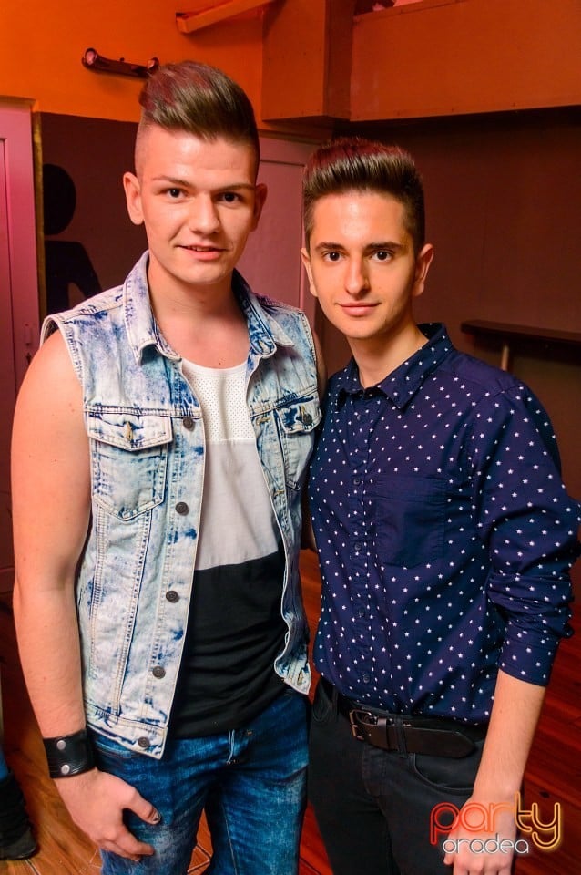 Sâmbătă seara în Yellow, 