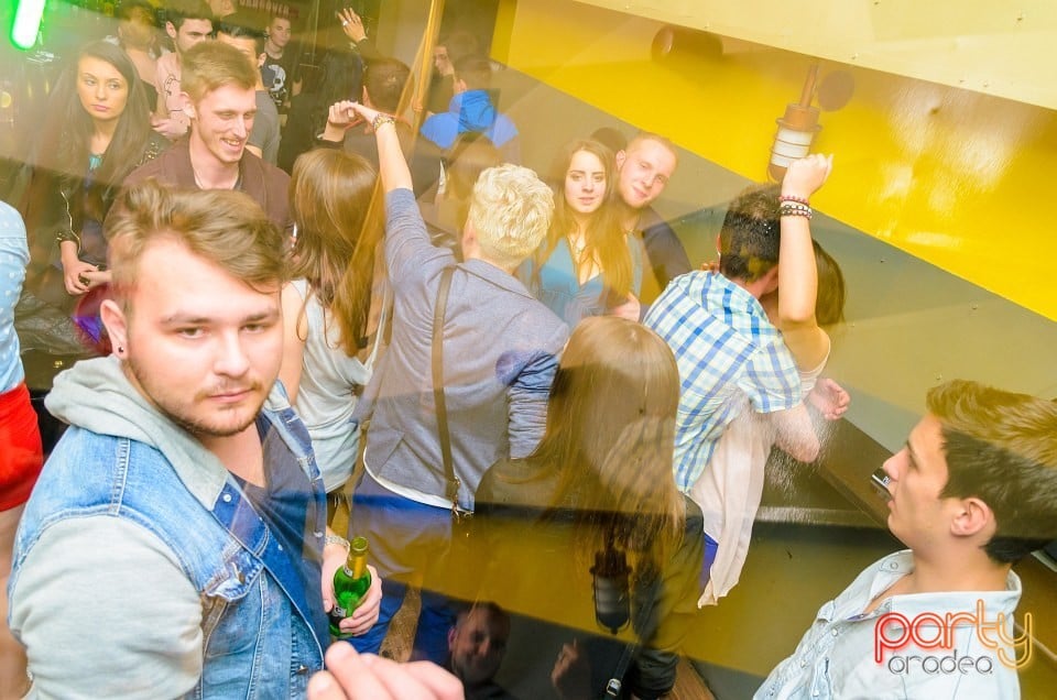 Sâmbătă seara în Yellow, 