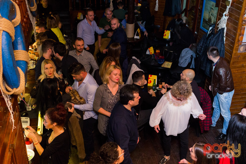 Sâmbătă seara la Columbus, Columbus Cafe