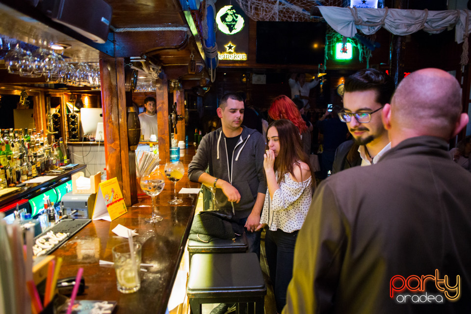 Sâmbătă seara la Columbus, Columbus Cafe