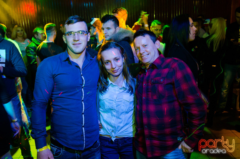 Sâmbătă seara la Disco Faház, 