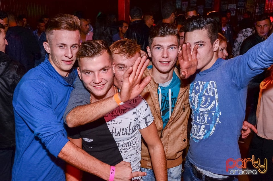Sâmbătă seara la Disco Faház, 