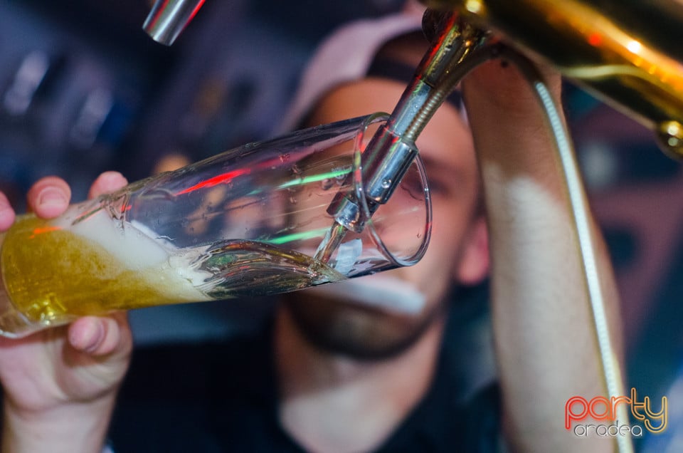 Sâmbătă seara la Edison Pub, 