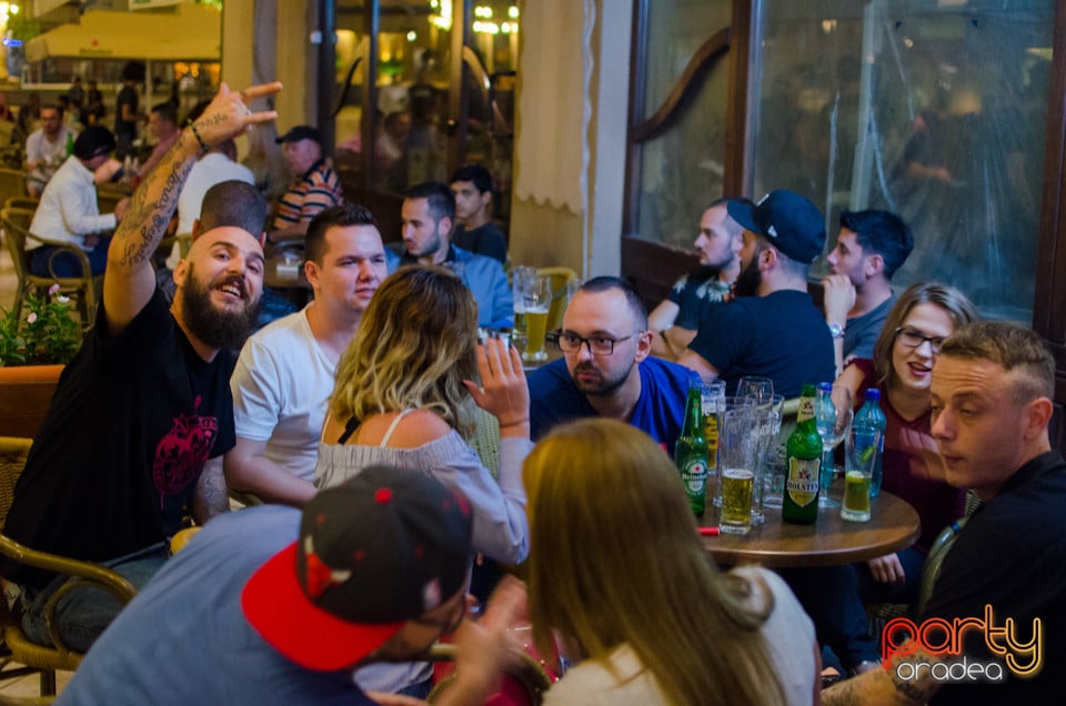 Sâmbătă seara la Edison Pub, 