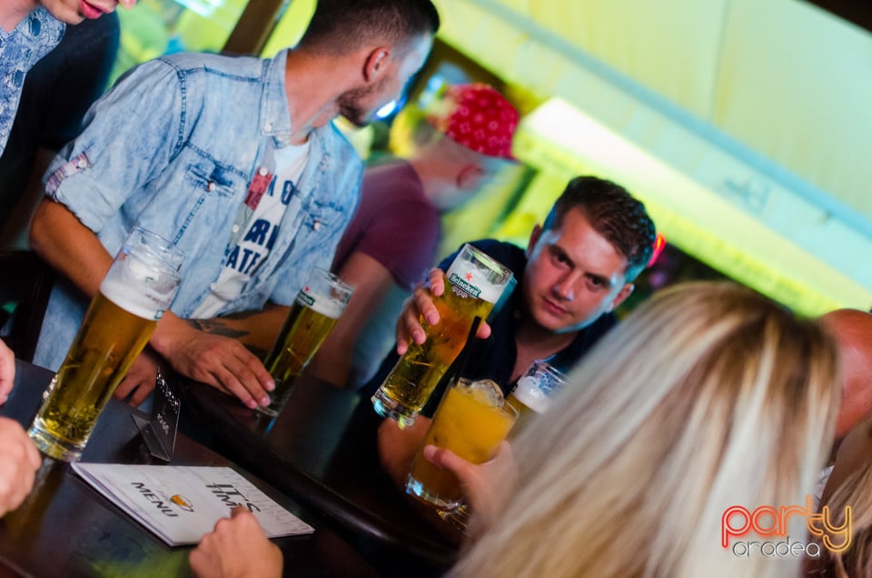 Sâmbătă seara la Edison Pub, 