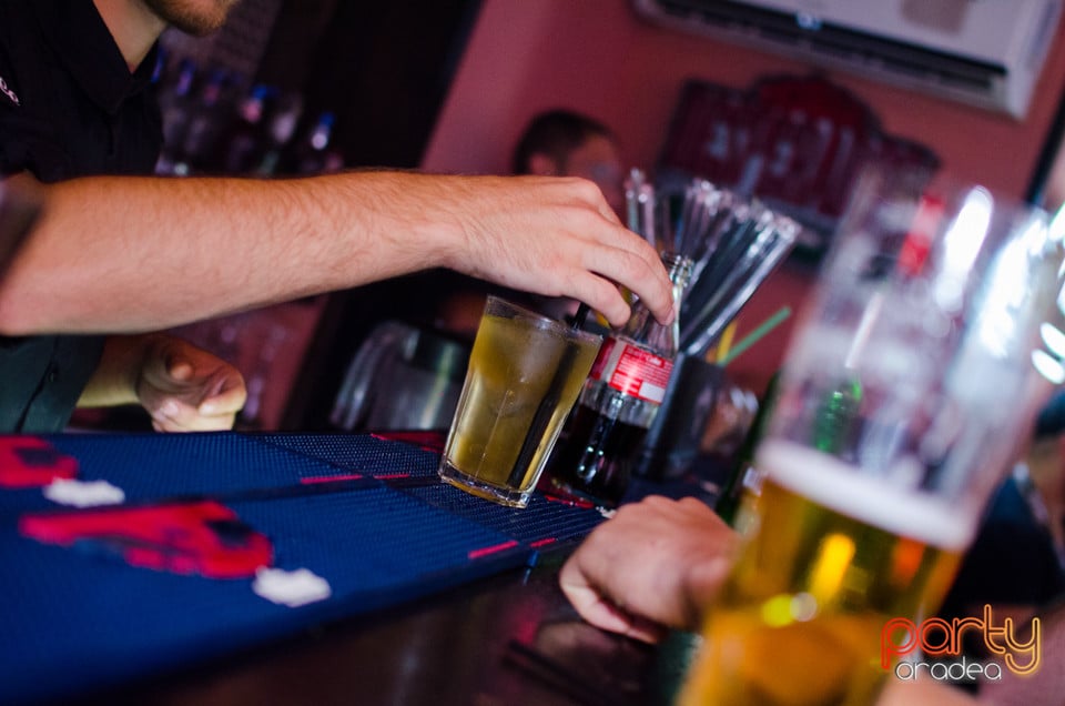 Sâmbătă seara la Edison Pub, 