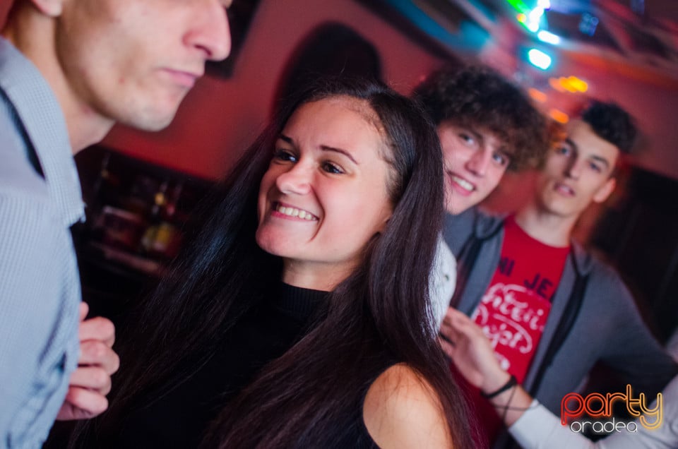 Sâmbătă seara la Edison Pub, 