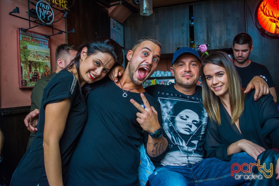 Sâmbătă seara la Edison Pub, 