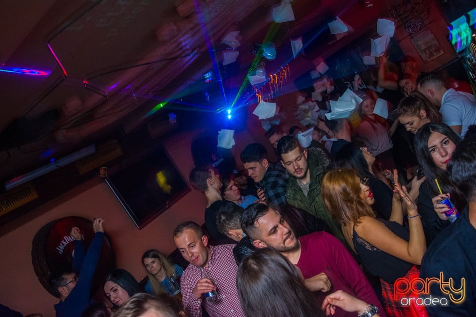 Sâmbătă seara la Edison Pub, 