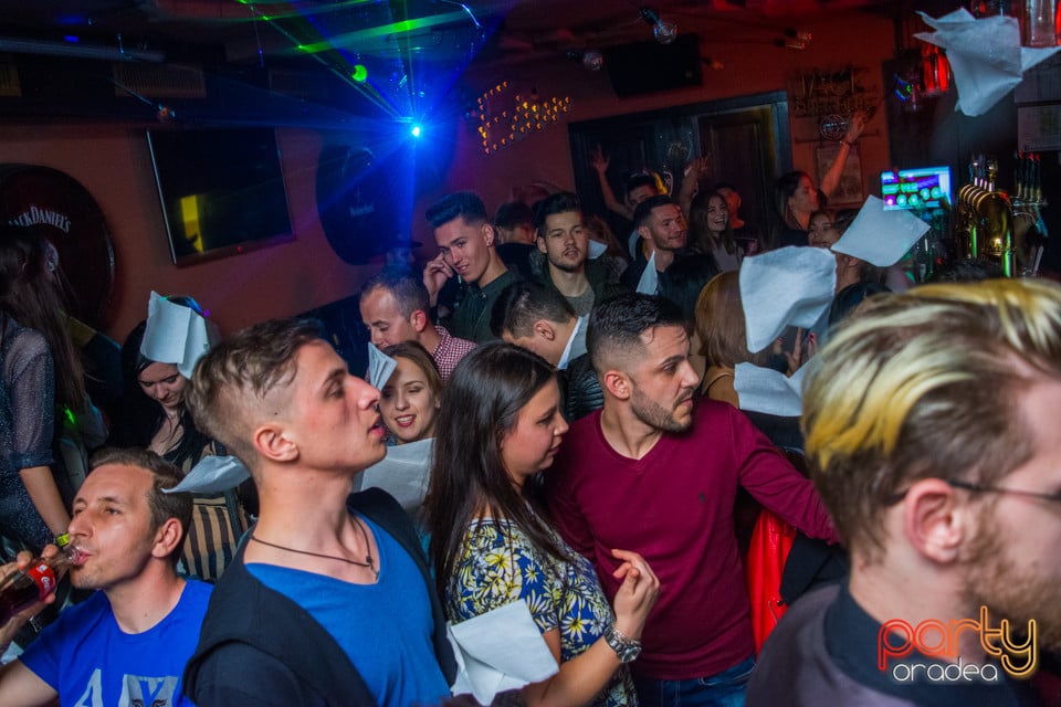Sâmbătă seara la Edison Pub, 