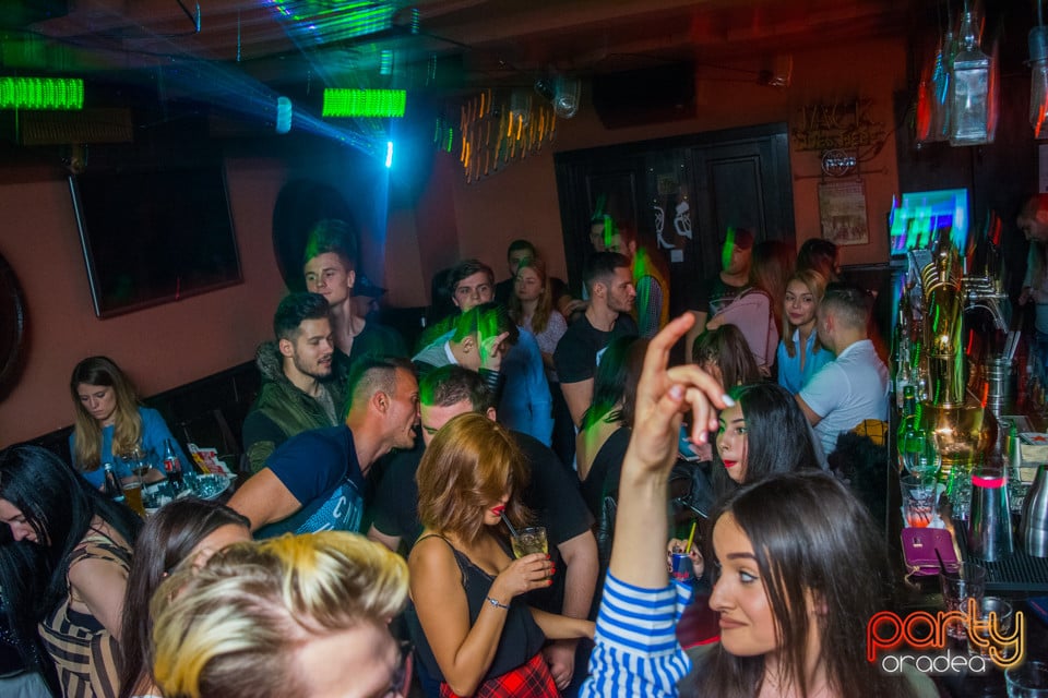 Sâmbătă seara la Edison Pub, 