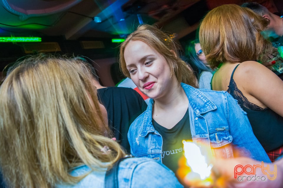 Sâmbătă seara la Edison Pub, 