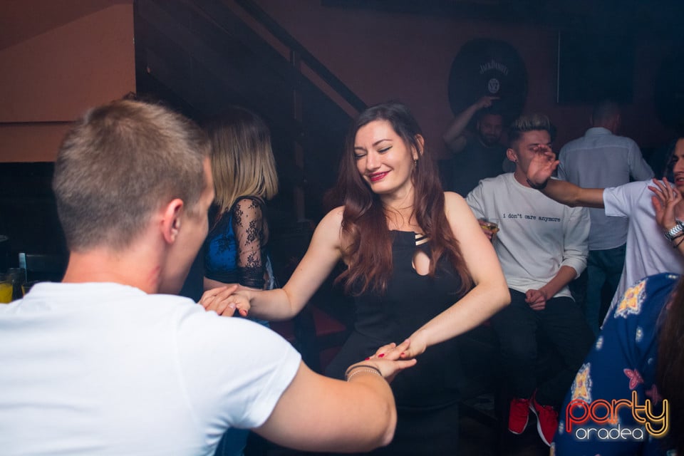 Sâmbătă seara la Edison Pub, 