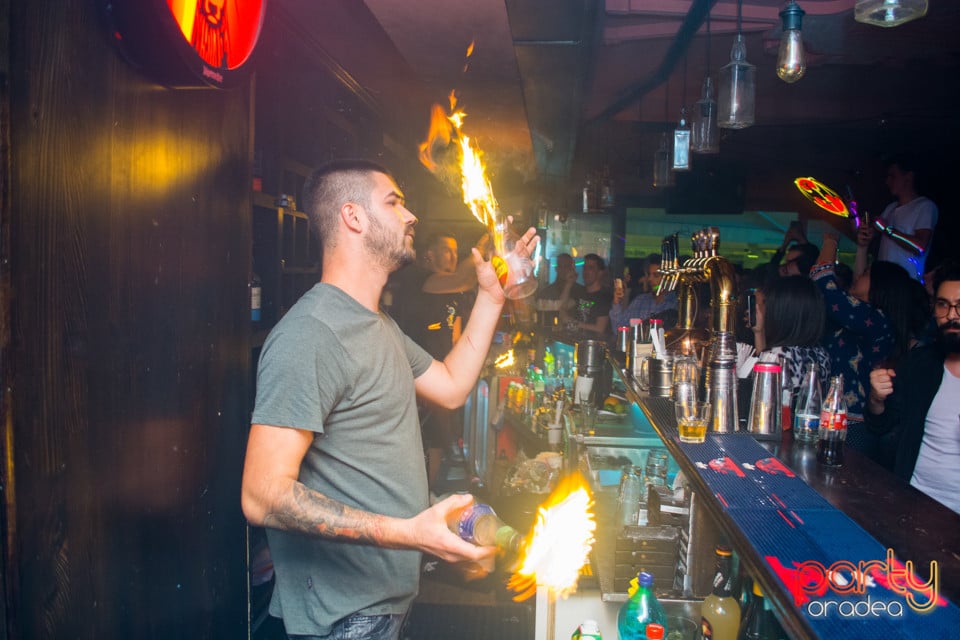 Sâmbătă seara la Edison Pub, 