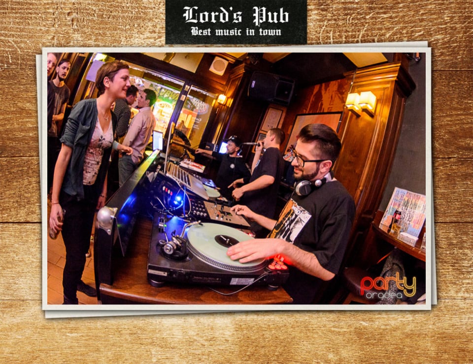 Sâmbătă Seara la Lord's Pub, Lord's Pub