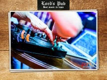 Sâmbătă seara la Lord's Pub