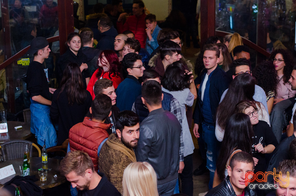 Sâmbătă seara la Steam Bar, 