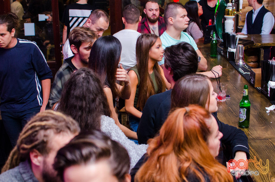 Sâmbătă seara la Steam Bar, 