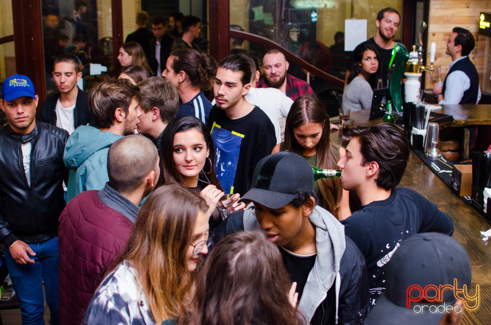 Sâmbătă seara la Steam Bar, 