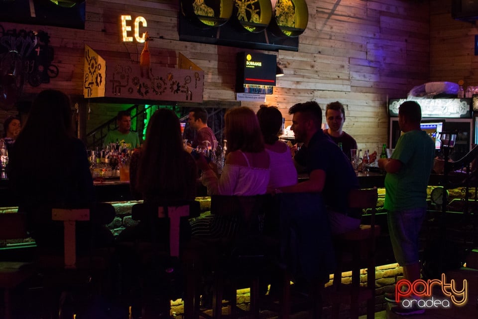 Sâmbătă seara la Steam Bar, 