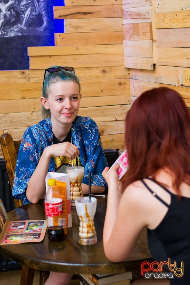 Sâmbătă seara la Steam Bar, 