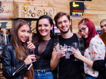 Sâmbătă seara la Steam Bar