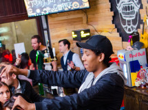 Sâmbătă seara la Steam Bar