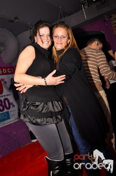 Sâmbătă seara se petrece în Heat, 