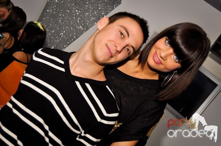 Sâmbătă seara se petrece în Heat, 