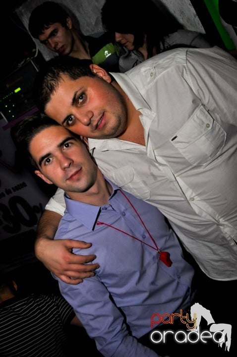 Sâmbătă seara se petrece în Heat, 