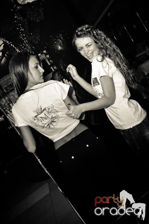 Sâmbătă seara se petrece în Heat, 