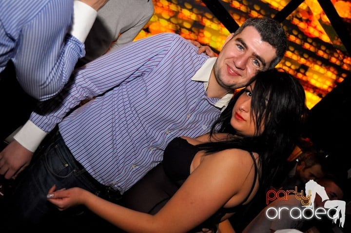 Sâmbătă seara se petrece în Heat, 