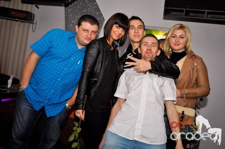 Sâmbătă seara se petrece în Heat, 