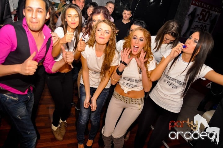 Sâmbătă seara se petrece în Heat, 