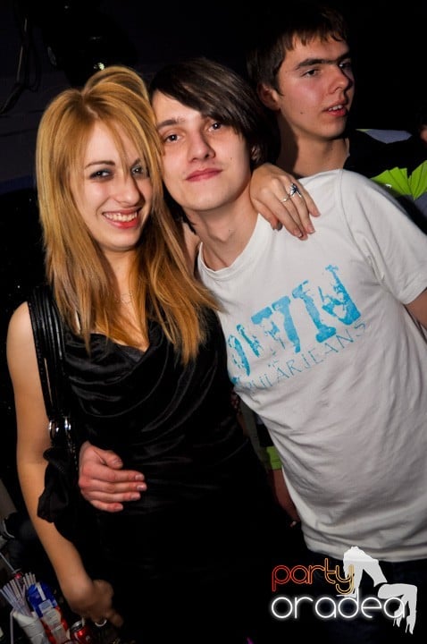 Sâmbătă seara se petrece în Heat, 