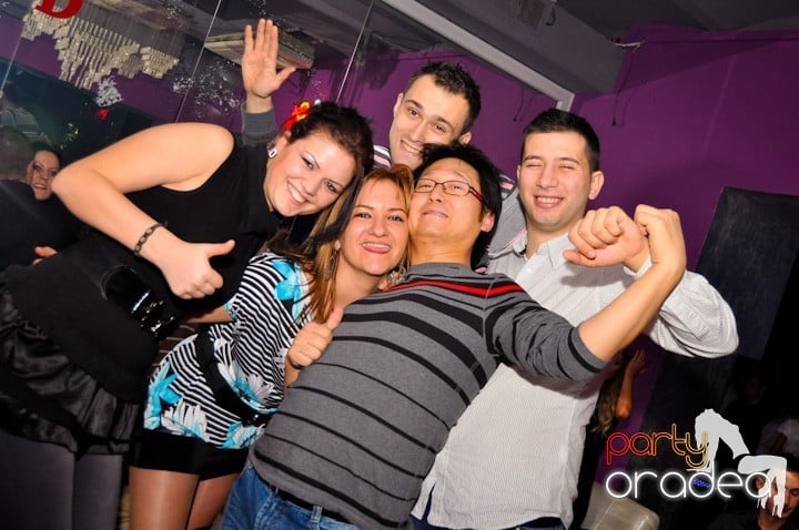 Sâmbătă seara se petrece în Heat, 