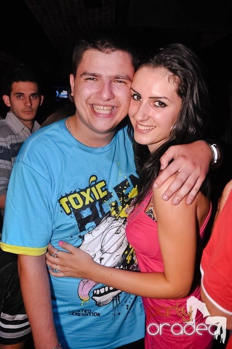 Săptămâna începe în Club Escape, 