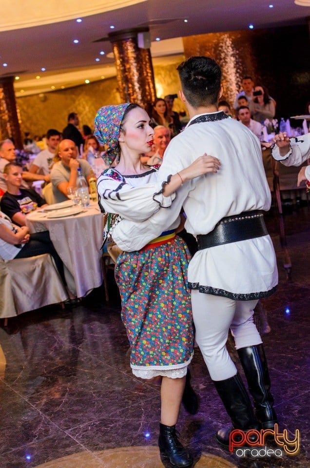 Sărbătorire de 1 Mai, Hotel Internaţional