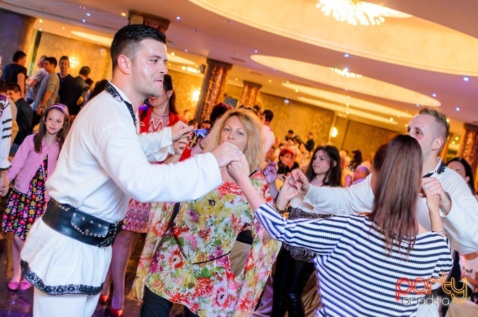 Sărbătorire de 1 Mai, Hotel Internaţional