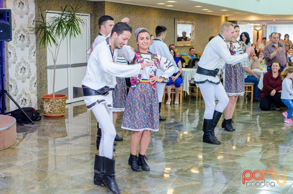 Sărbătorire de 1 Mai, Hotel Termal