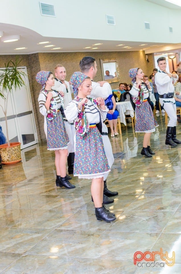 Sărbătorire de 1 Mai, Hotel Termal