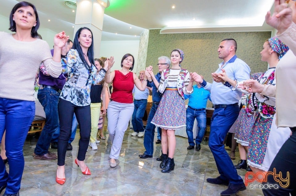 Sărbătorire de 1 Mai, Hotel Termal