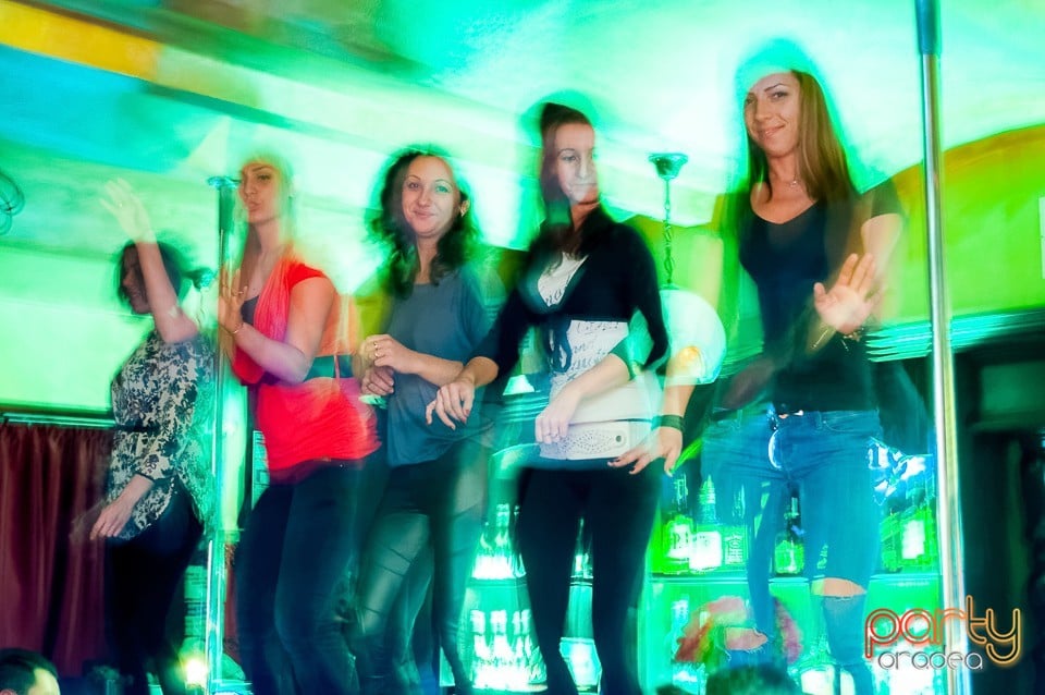 Saturday Dance Party, Downtown Paparazzi